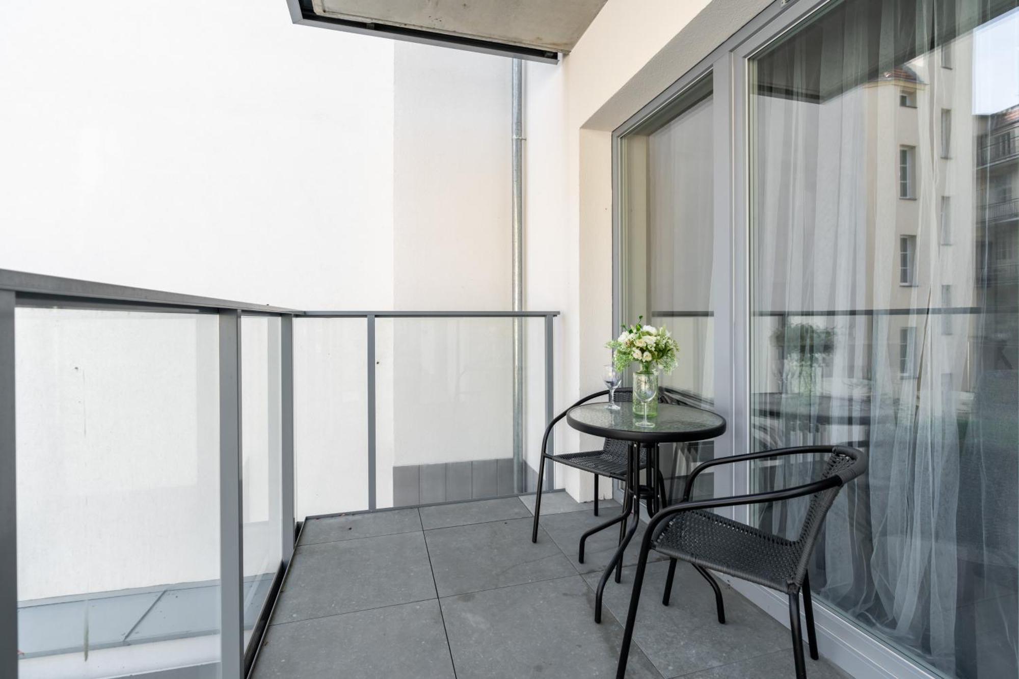 Niedzialkowskiego 25 Apartments Stary Browar City Center By Renters Prestige Poznan Exterior photo